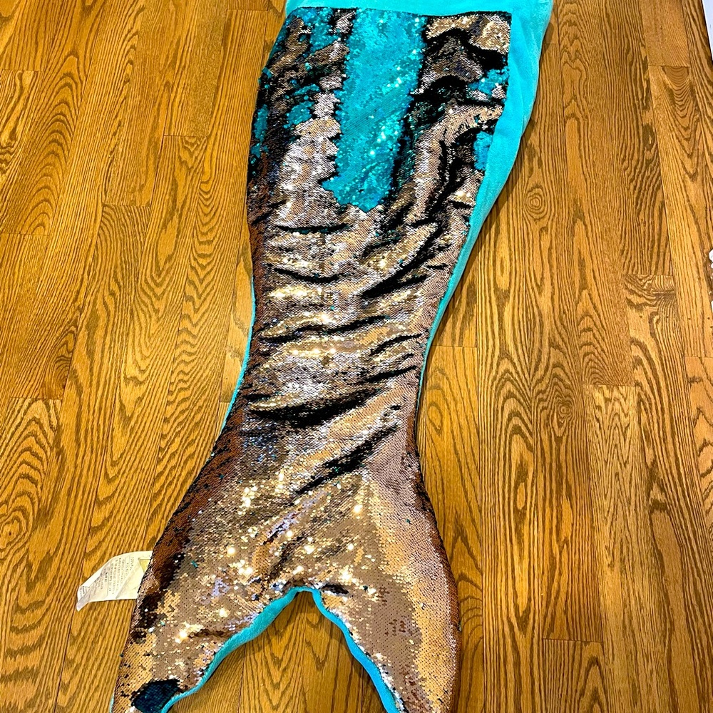 Cynthia Rowley mermaid tail “bag” for child to go in-sleeping bag style.